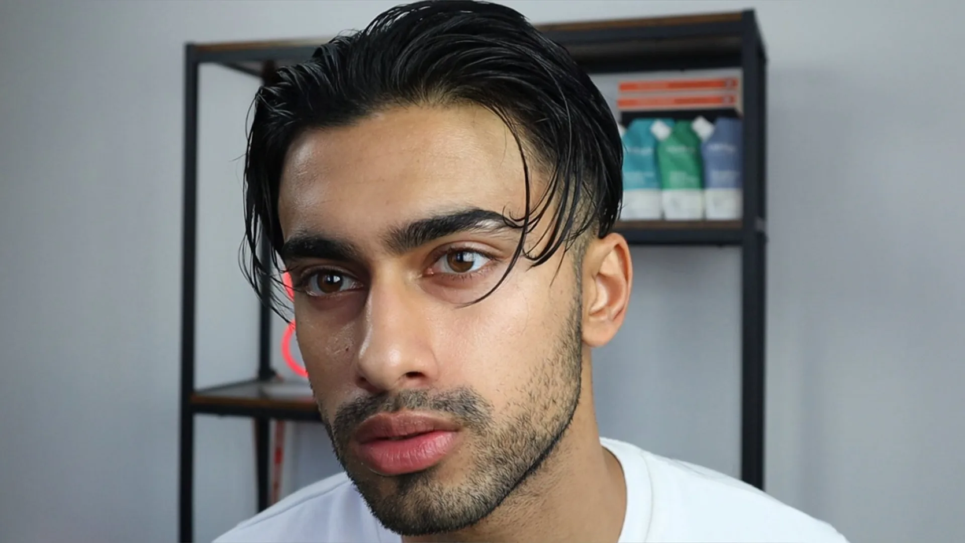 Aesthetic Messy Curtain Hairstyle Tutorial For Men